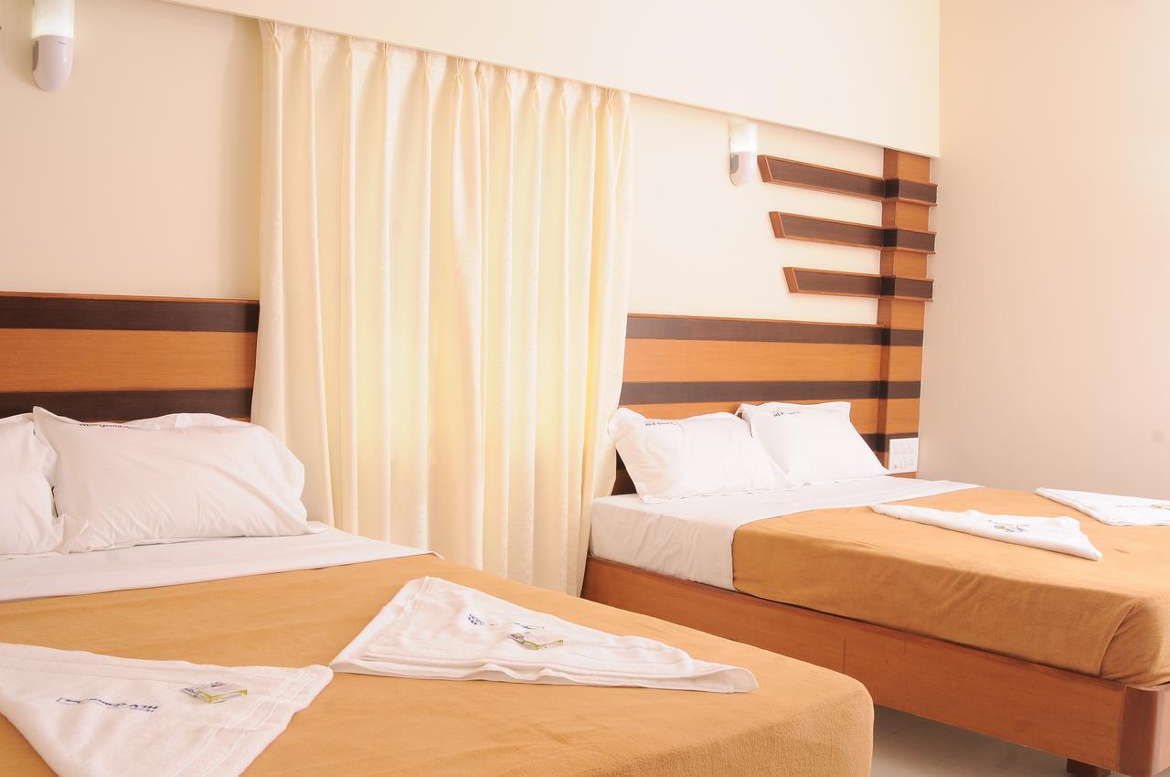 Hlv Grand Inn Бенґалуру Екстер'єр фото