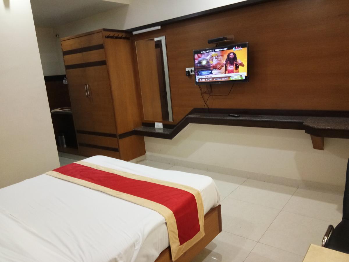 Hlv Grand Inn Бенґалуру Екстер'єр фото